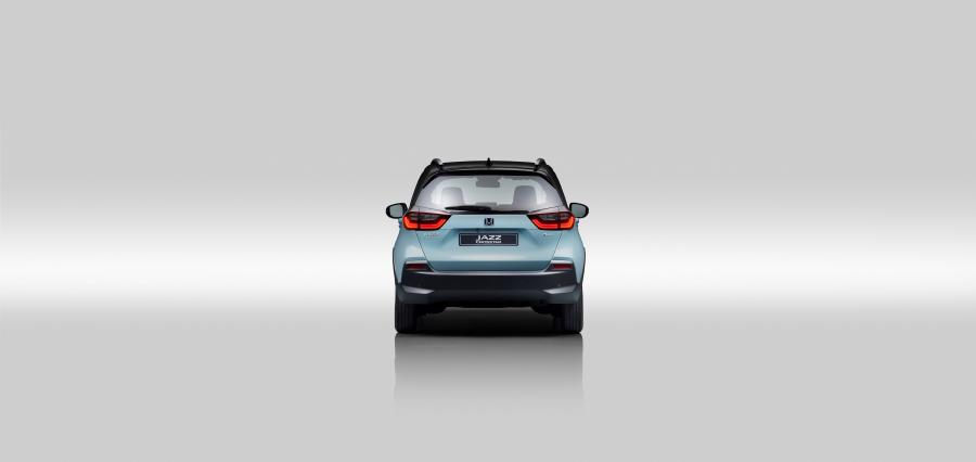  Honda Jazz e:HEV Crosstar 2020 года  (EU) (фото 10 из 30)